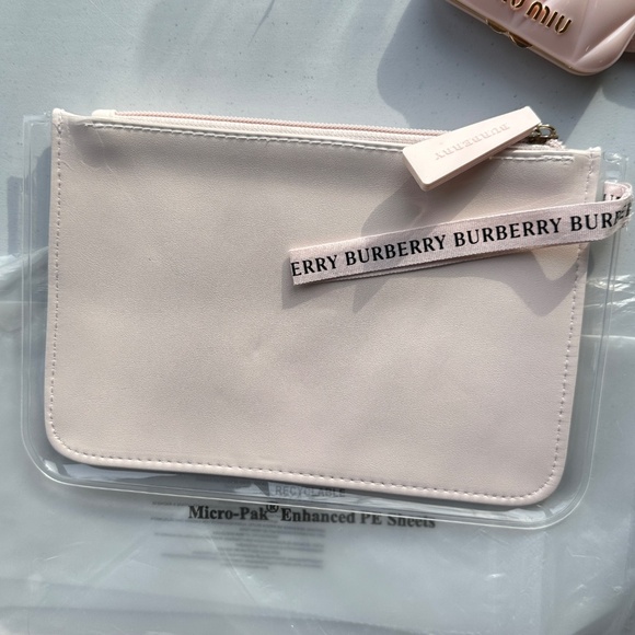 Burberry Chanel Miu Miu Cosmetics Beauty Gift Set Bundle Mirror Pouch Hair Clips - Picture 7 of 8